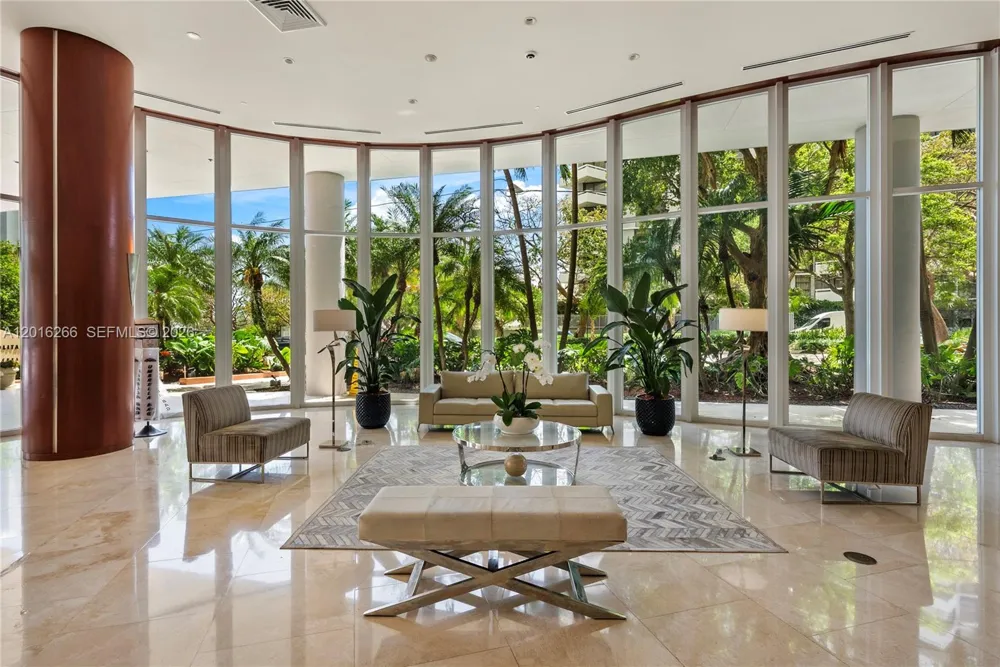 2475 Brickell Ave #2206 Miami, FL 33129