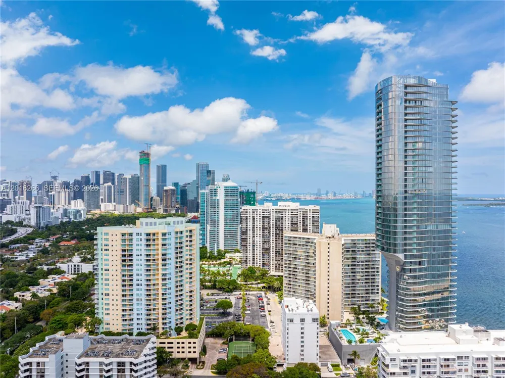 2475 Brickell Ave #2206 Miami, FL 33129