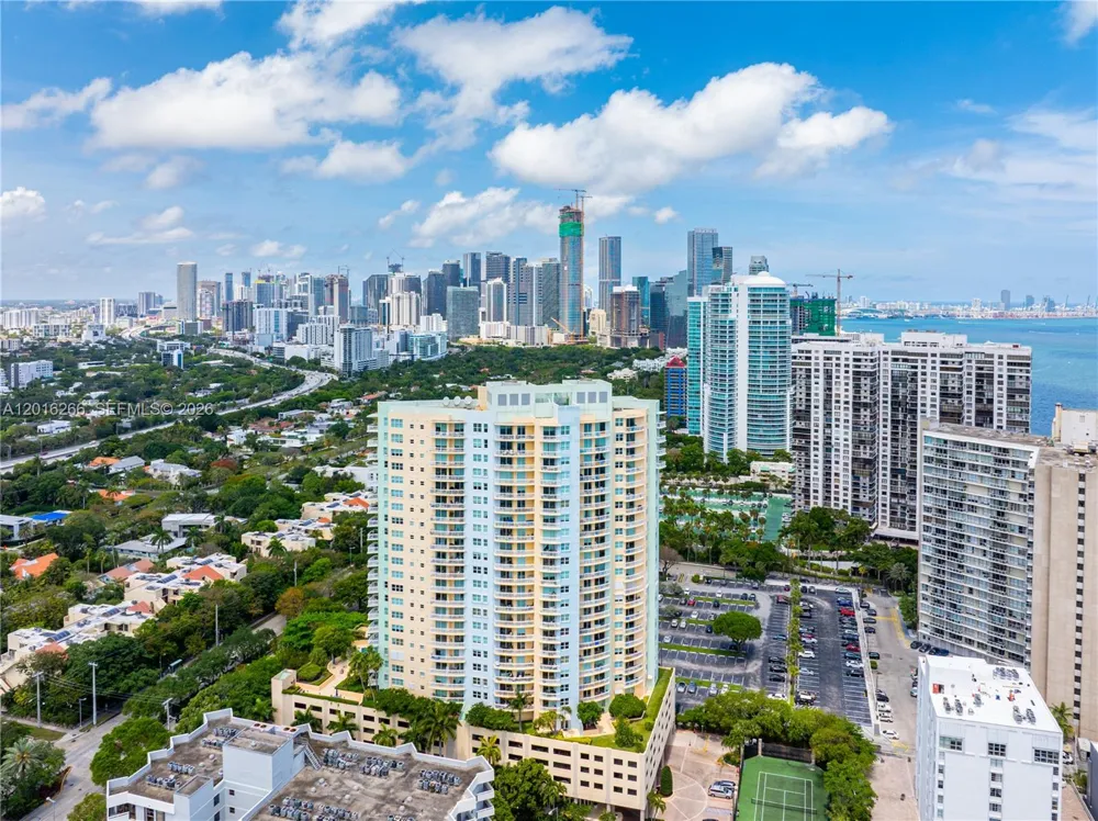2475 Brickell Ave #2206 Miami, FL 33129
