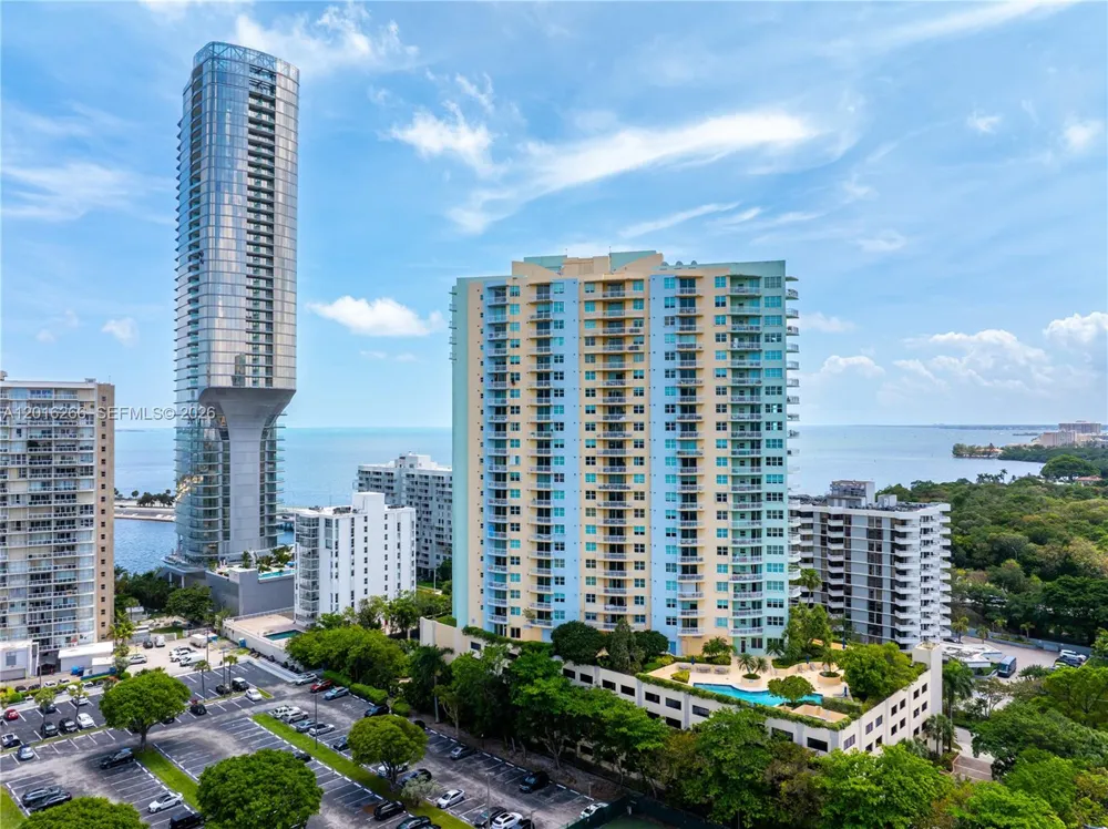 2475 Brickell Ave #2206 Miami, FL 33129