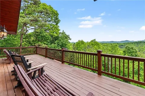 112 Eagles Nest Lane