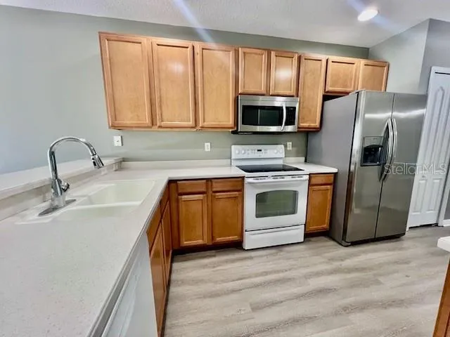 15655 STABLE RUN DRIVE Spring Hill, FL 34610
