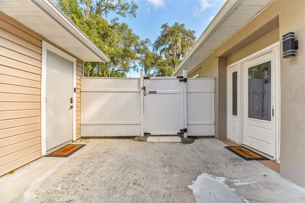 414 JOYCE AVENUE Temple Terrace, FL 33617