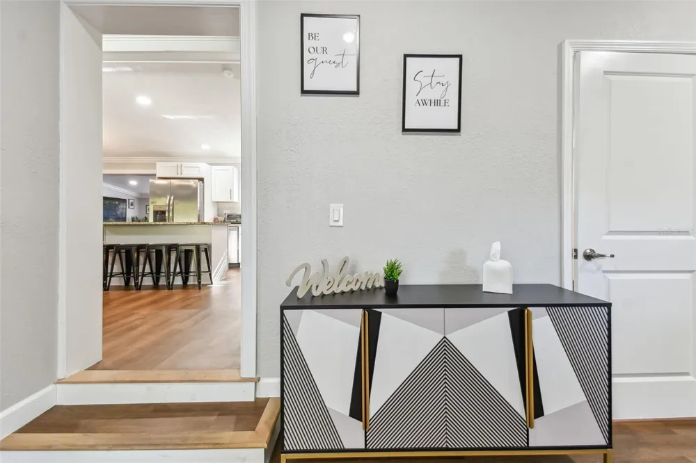414 JOYCE AVENUE Temple Terrace, FL 33617