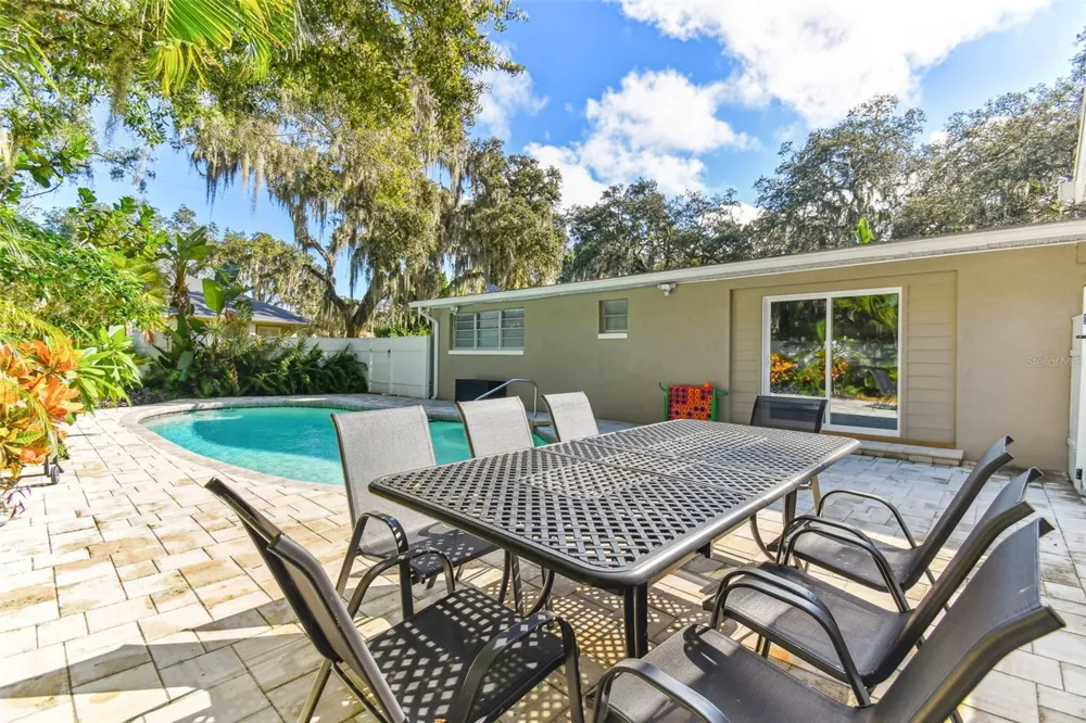414 JOYCE AVENUE Temple Terrace, FL 33617