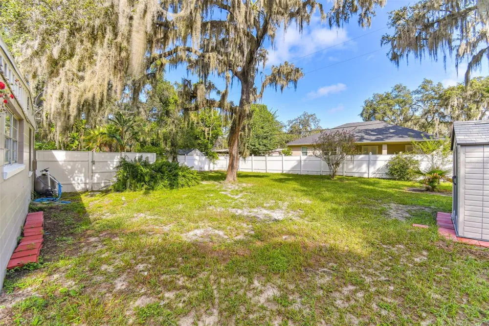 414 JOYCE AVENUE Temple Terrace, FL 33617