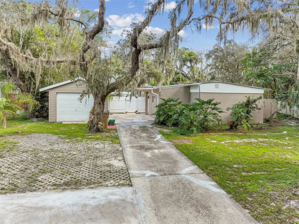 414 JOYCE AVENUE Temple Terrace, FL 33617