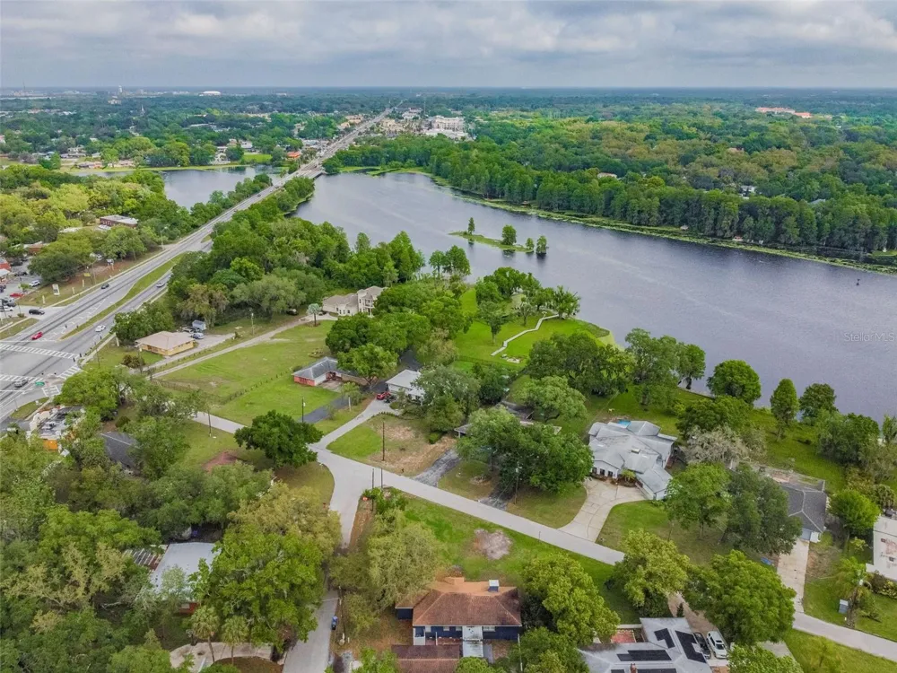 414 JOYCE AVENUE Temple Terrace, FL 33617