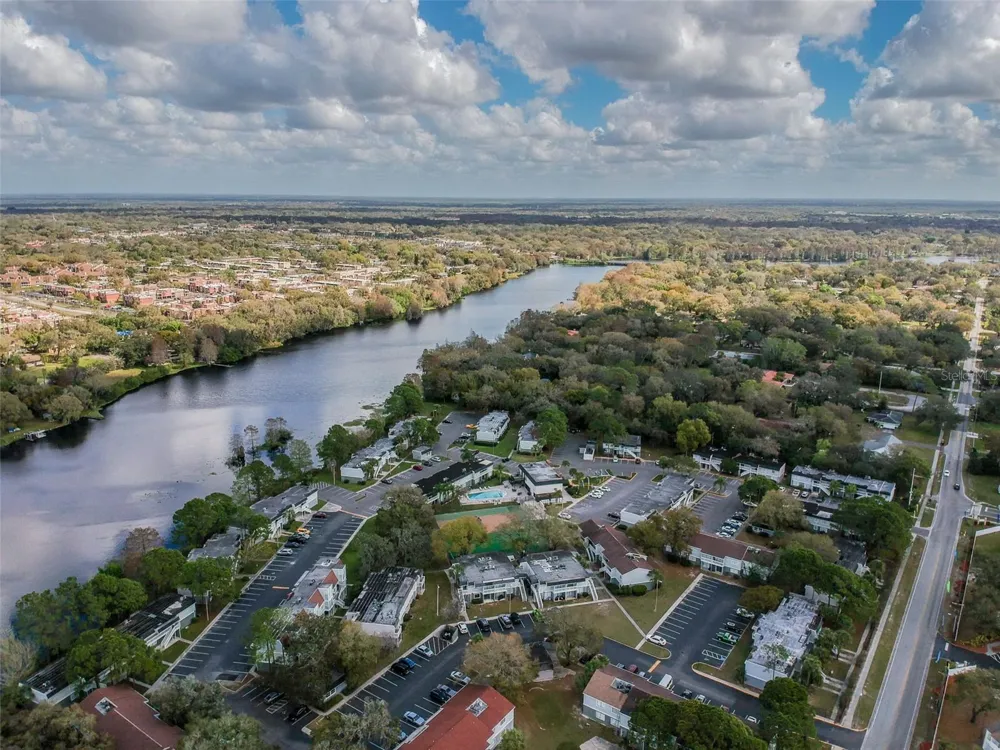 414 JOYCE AVENUE Temple Terrace, FL 33617