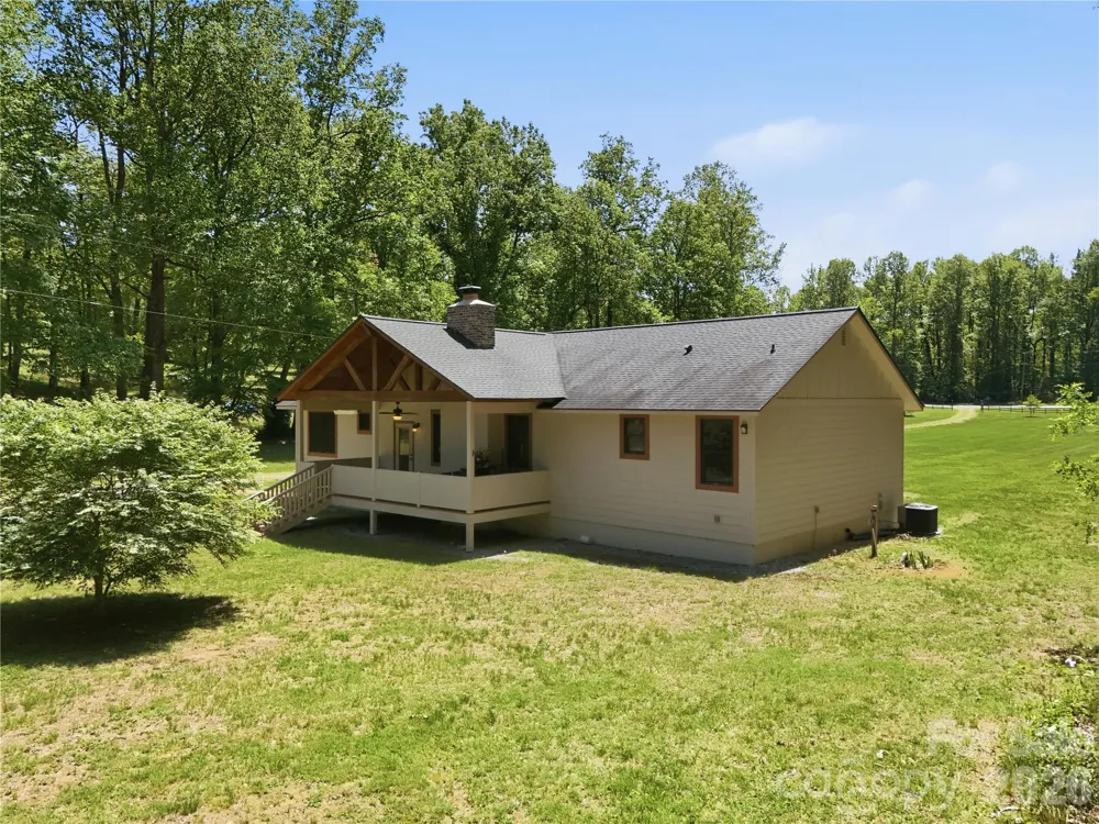 3540 Fork Creek Road Saluda, NC 28773