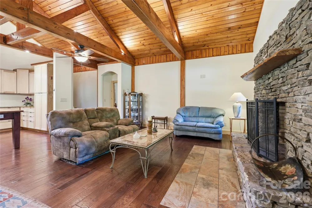 3540 Fork Creek Road Saluda, NC 28773