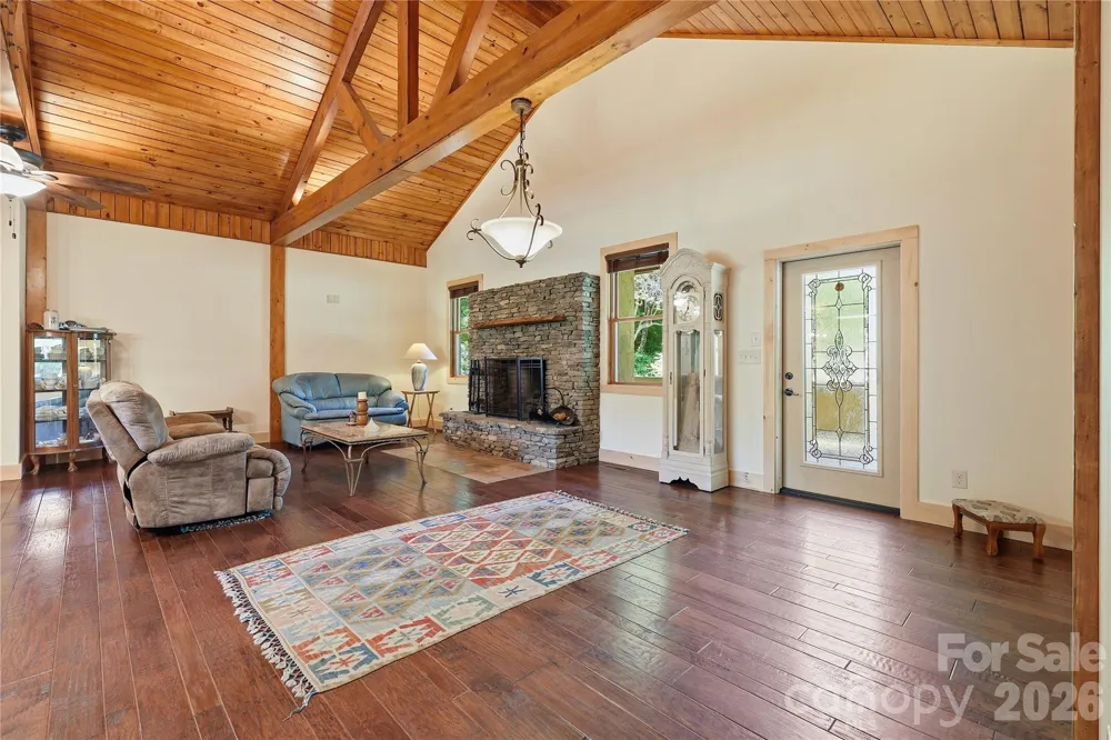 3540 Fork Creek Road Saluda, NC 28773
