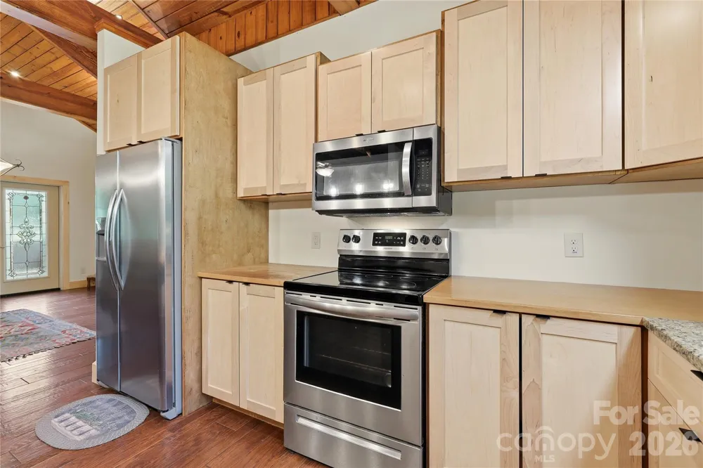 3540 Fork Creek Road Saluda, NC 28773