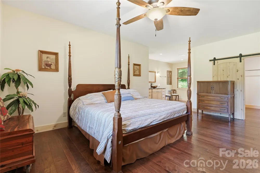 3540 Fork Creek Road Saluda, NC 28773