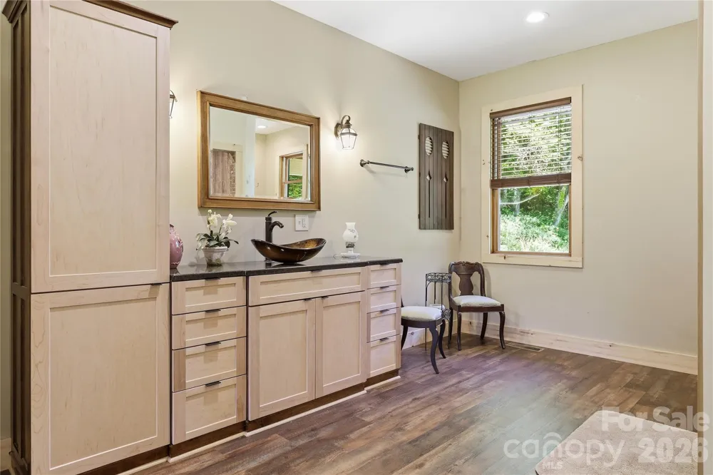 3540 Fork Creek Road Saluda, NC 28773