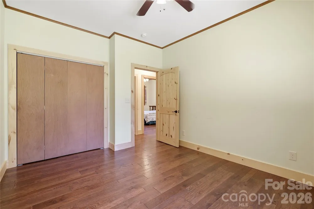 3540 Fork Creek Road Saluda, NC 28773