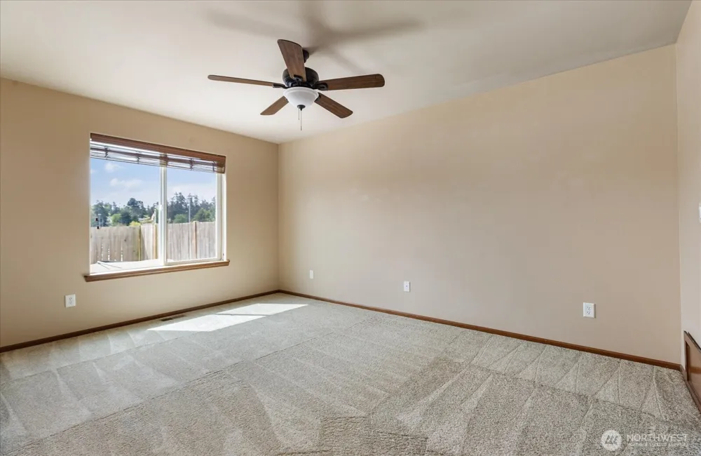 1441 NW 5th Avenue Oak Harbor, WA 98277