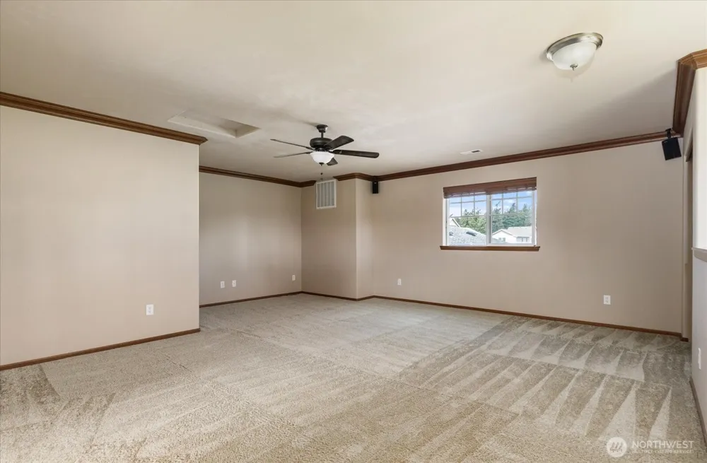 1441 NW 5th Avenue Oak Harbor, WA 98277