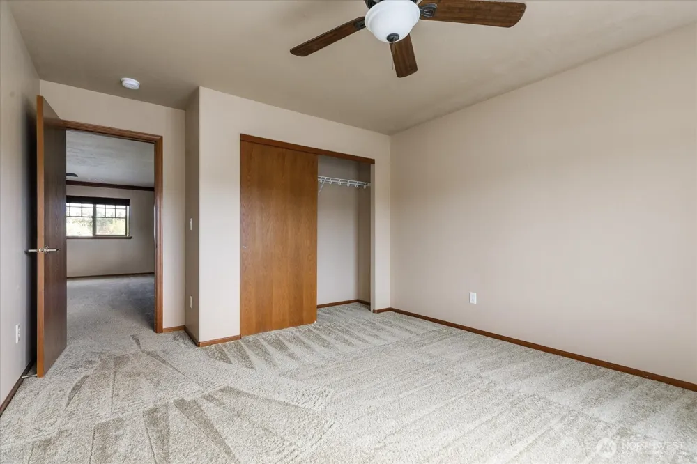 1441 NW 5th Avenue Oak Harbor, WA 98277