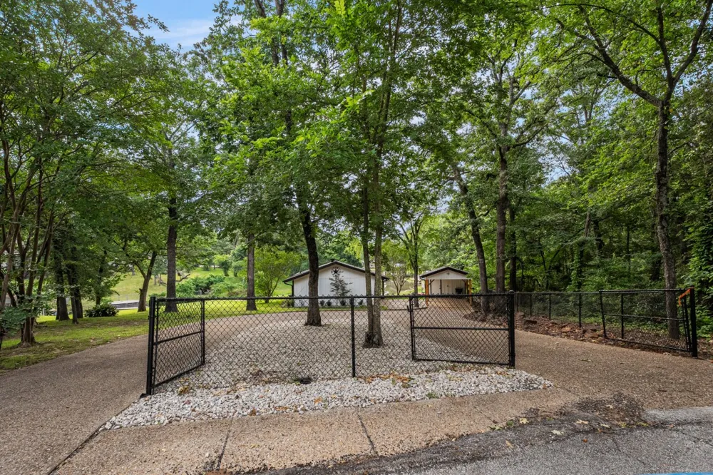 1309 Utopia Court Tool, TX 75143