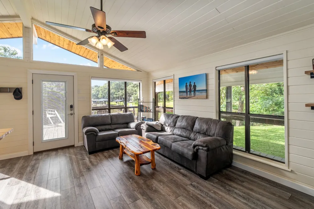1309 Utopia Court Tool, TX 75143