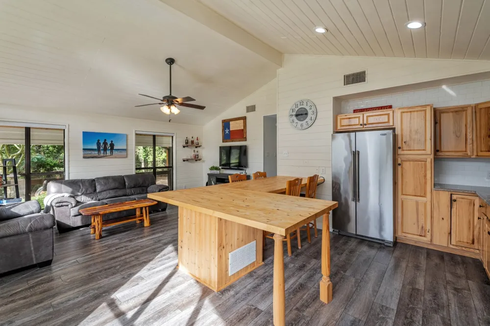 1309 Utopia Court Tool, TX 75143