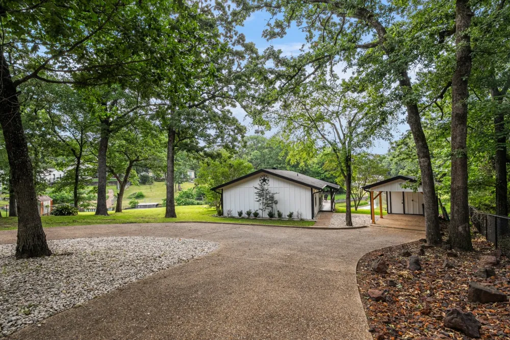 1309 Utopia Court Tool, TX 75143