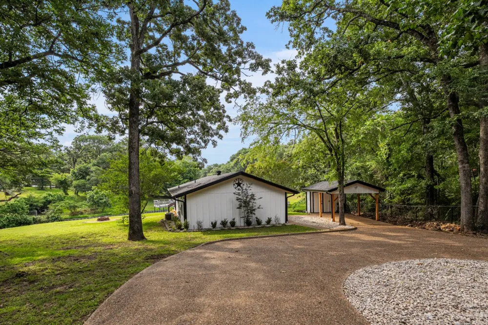 1309 Utopia Court Tool, TX 75143