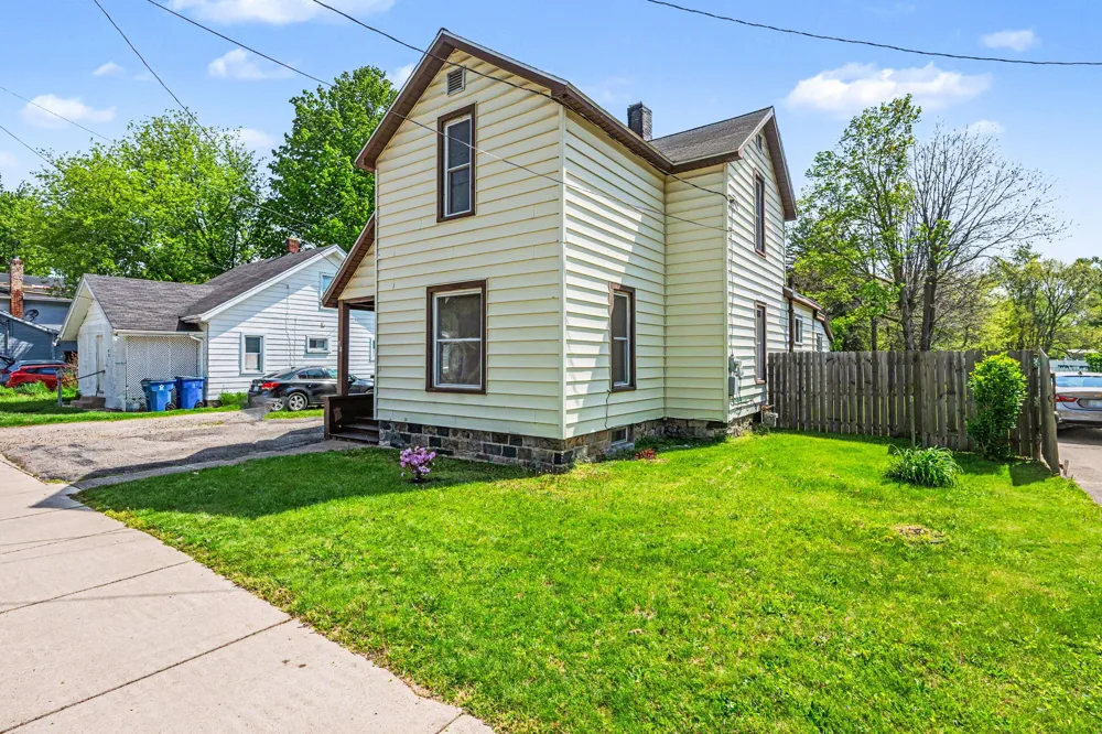 59 S Jefferson Street Coldwater City, MI 49036