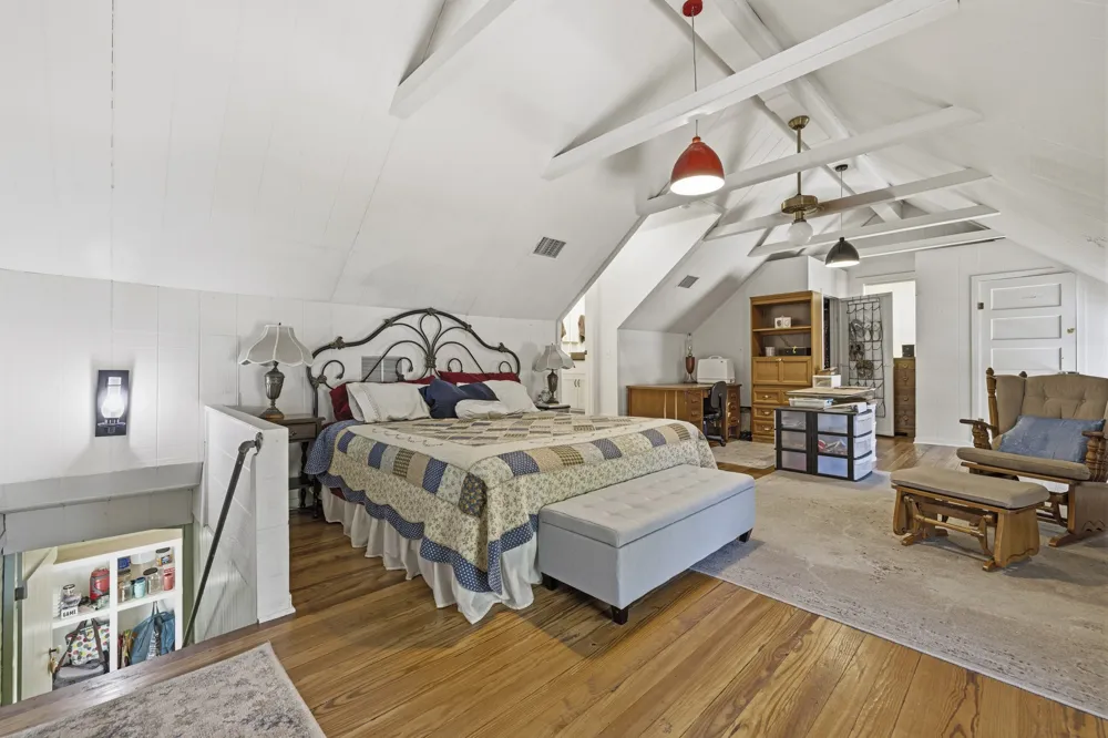 505 W San Antonio Street Fredericksburg, TX 78624