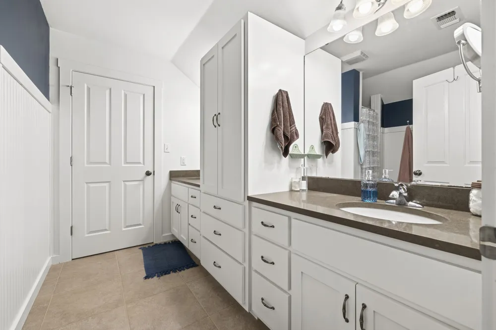 505 W San Antonio Street Fredericksburg, TX 78624