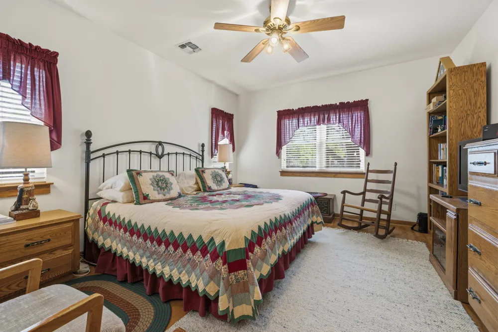 505 W San Antonio Street Fredericksburg, TX 78624