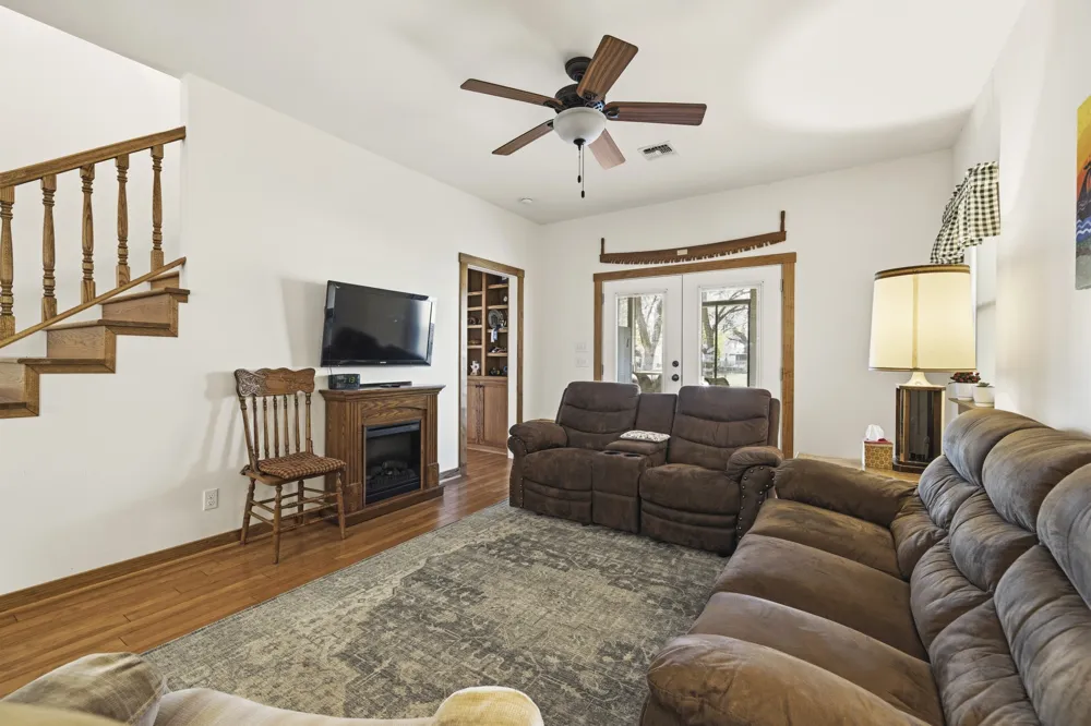 505 W San Antonio Street Fredericksburg, TX 78624