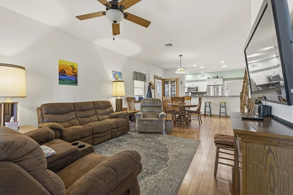 505 W San Antonio Street Fredericksburg, TX 78624