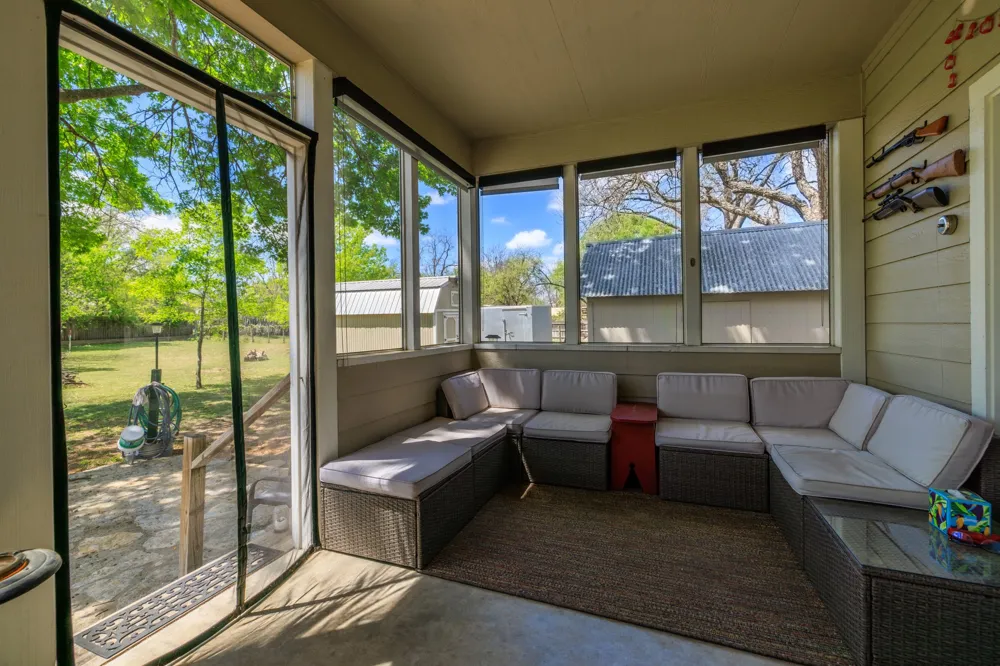 505 W San Antonio Street Fredericksburg, TX 78624