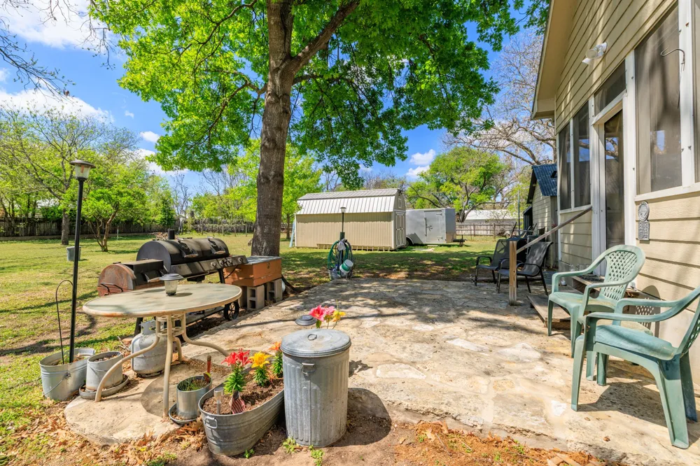 505 W San Antonio Street Fredericksburg, TX 78624