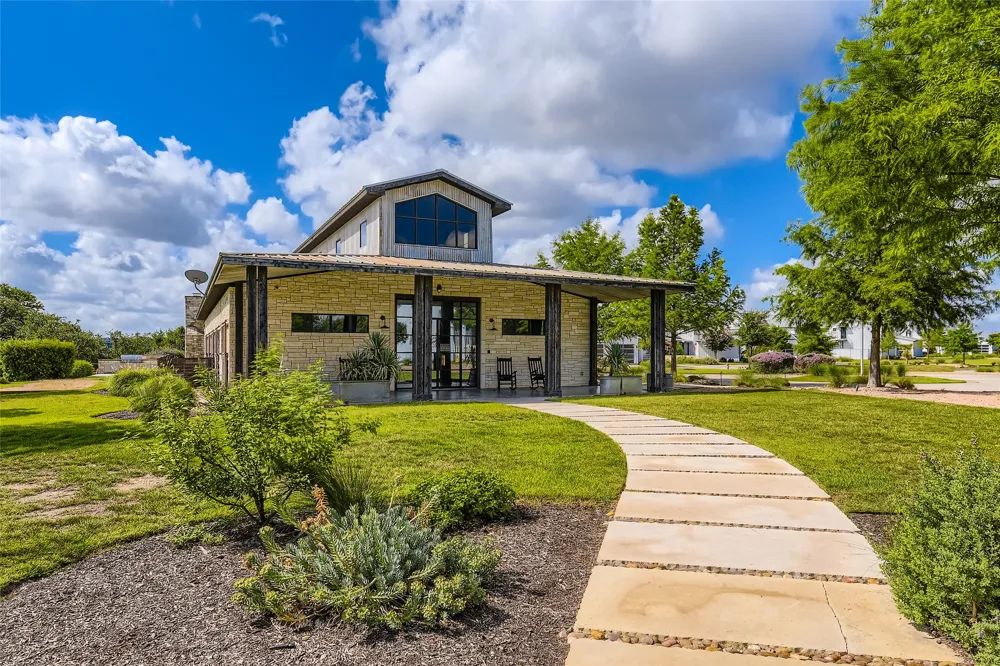 2217 Seabiscuit Cove #103 Spicewood, TX 78669