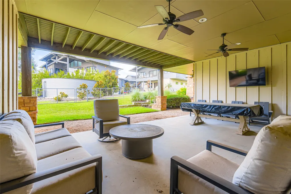 2217 Seabiscuit Cove #103 Spicewood, TX 78669