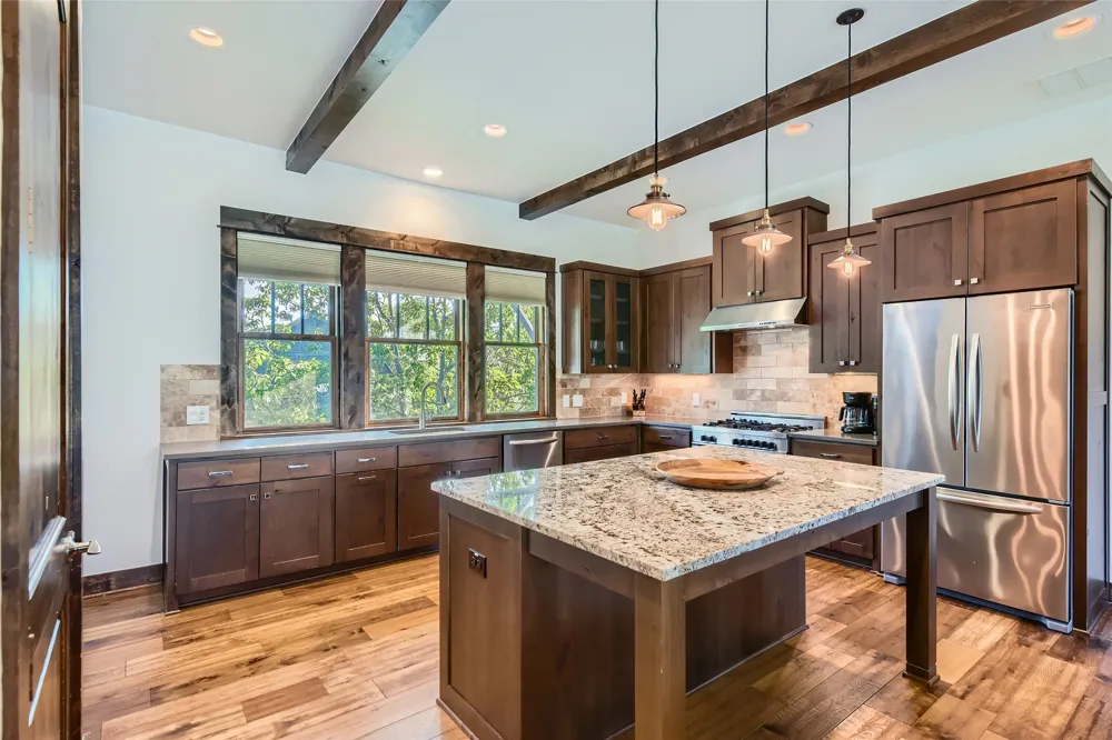 2217 Seabiscuit Cove #103 Spicewood, TX 78669
