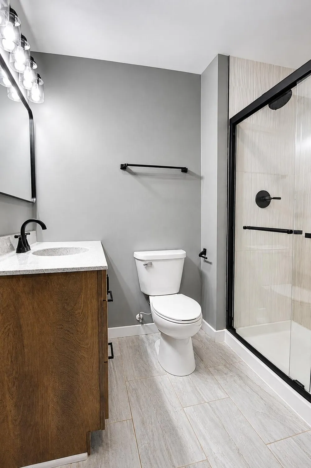122 E 632 Valparaiso, IN 46383