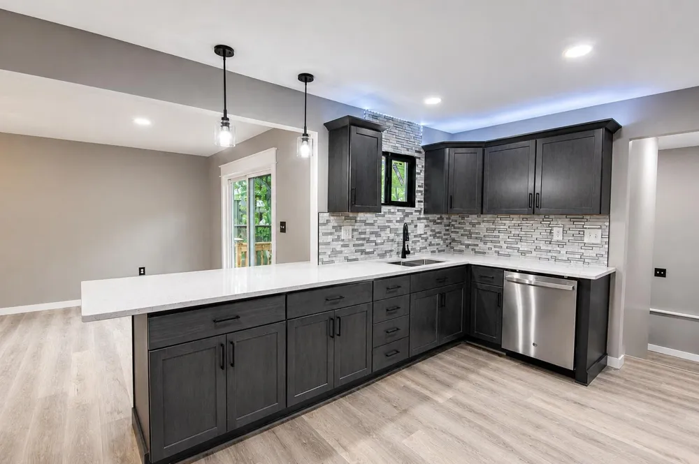 122 E 632 Valparaiso, IN 46383