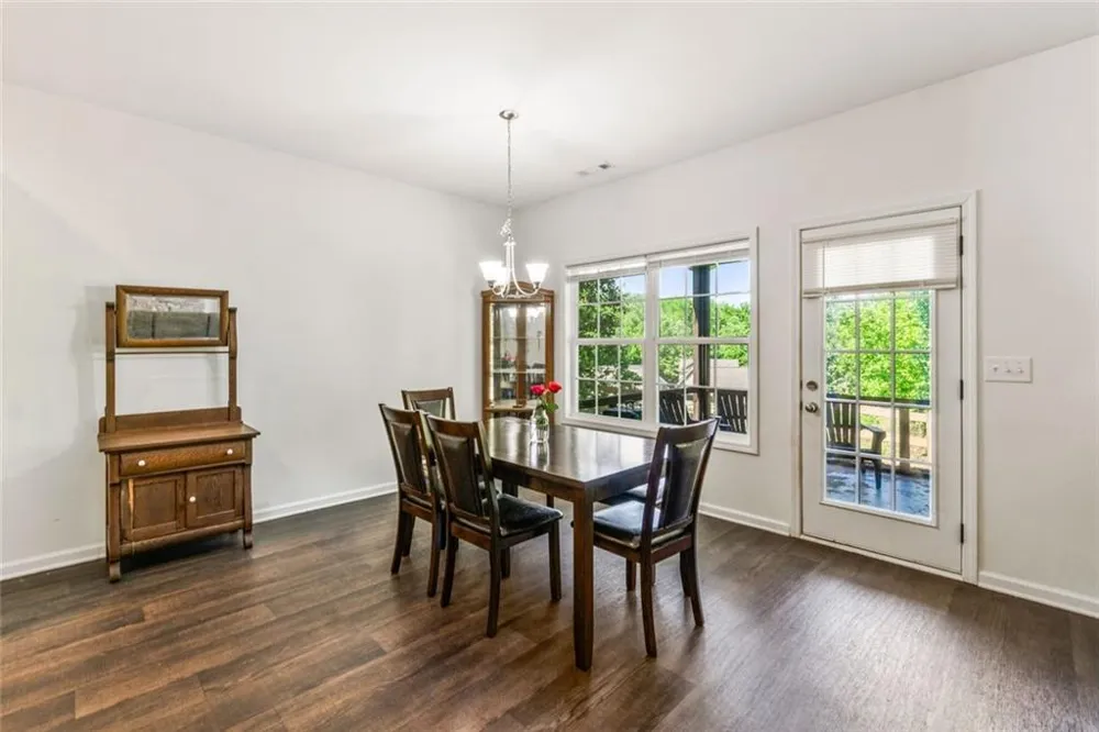 372 Highland Pointe Drive Alto, GA 30510