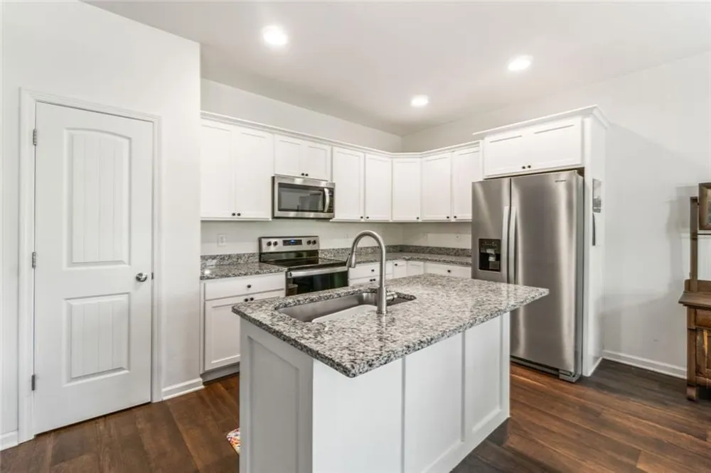 372 Highland Pointe Drive Alto, GA 30510