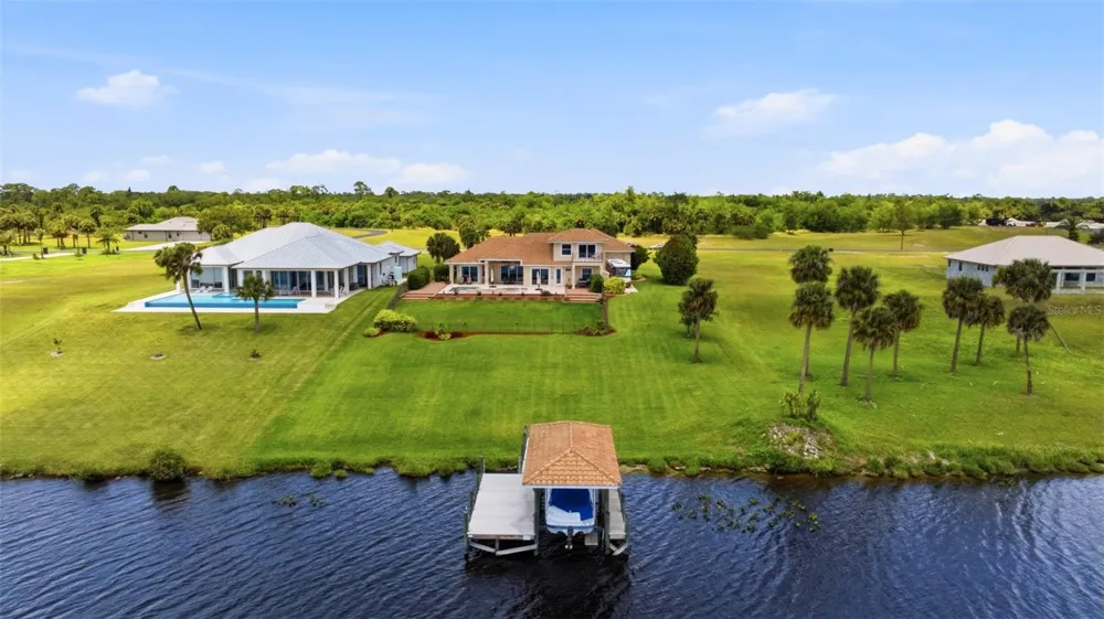 2504 CALOOSA SHORES DRIVE Labelle, FL 33935