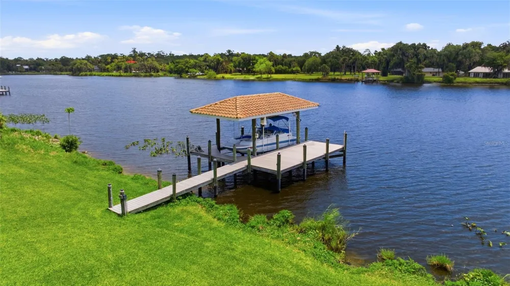 2504 CALOOSA SHORES DRIVE Labelle, FL 33935