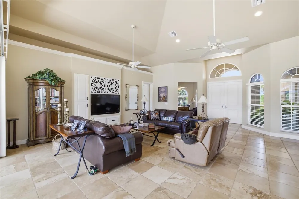 2504 CALOOSA SHORES DRIVE Labelle, FL 33935