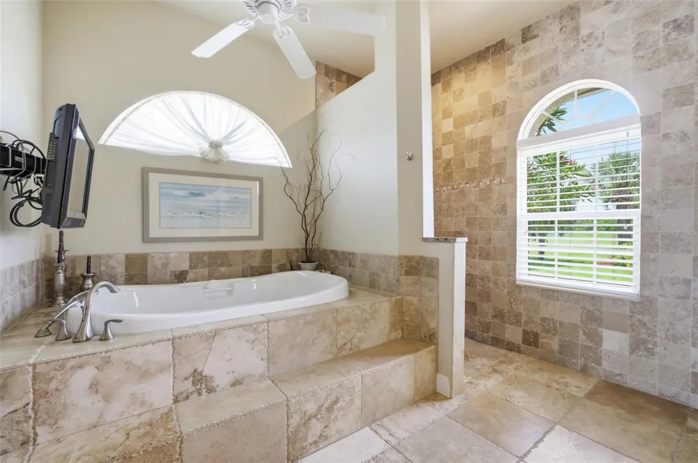 2504 CALOOSA SHORES DRIVE Labelle, FL 33935