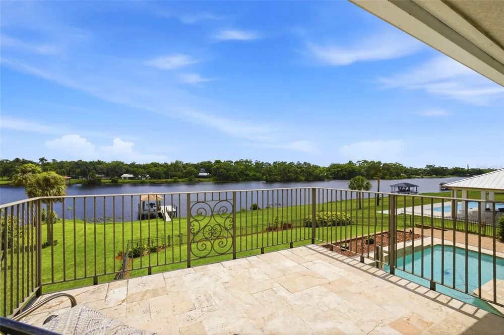 2504 CALOOSA SHORES DRIVE Labelle, FL 33935