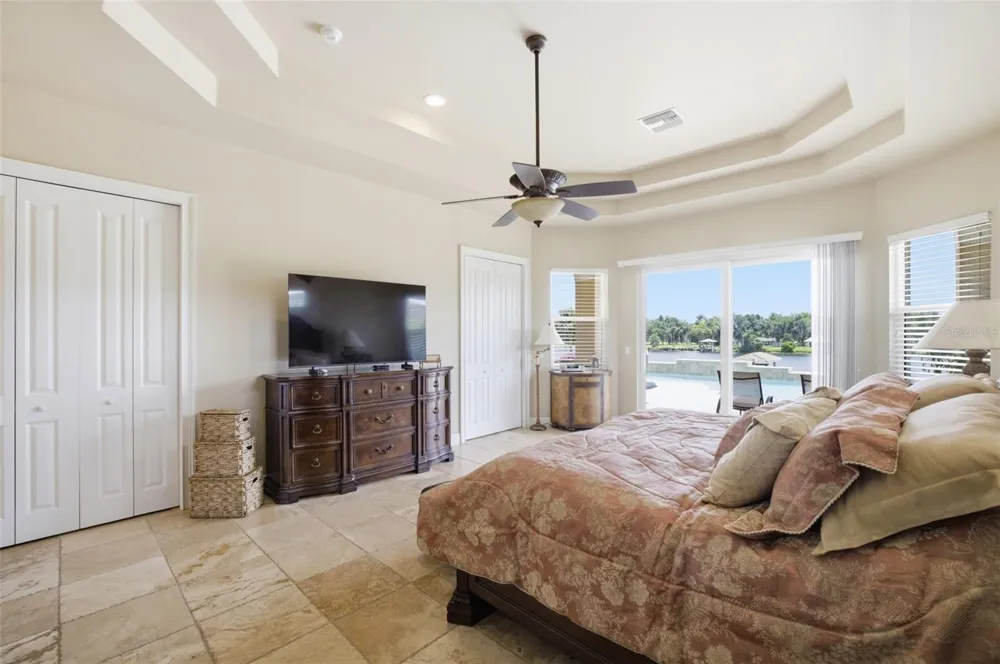 2504 CALOOSA SHORES DRIVE Labelle, FL 33935
