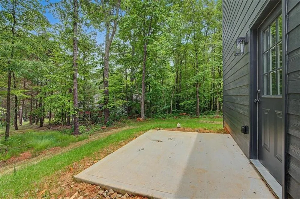 233 Old Old Alabama Road Emerson, GA 30137